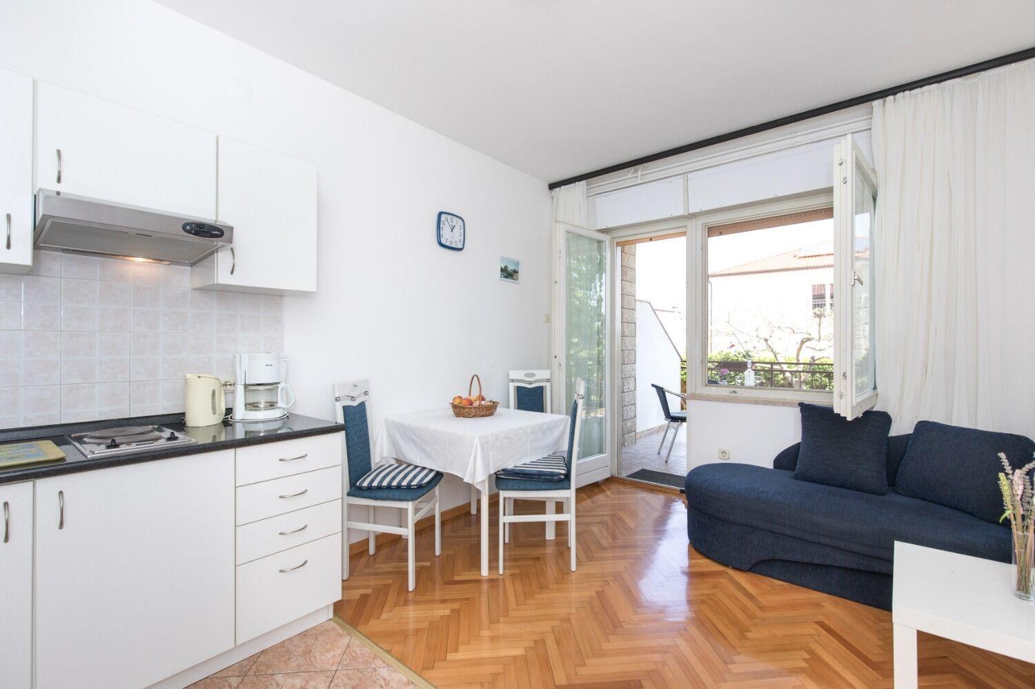 Apartments Kate - 100 M From Beach Malinska Exterior photo