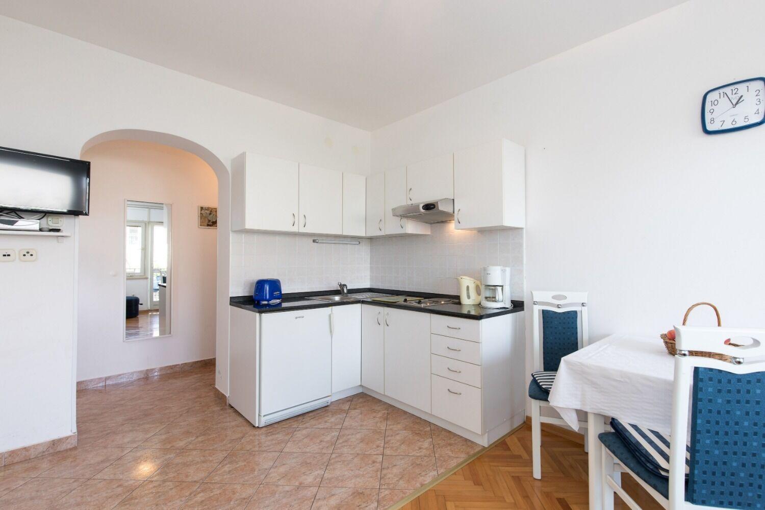 Apartments Kate - 100 M From Beach Malinska Exterior photo